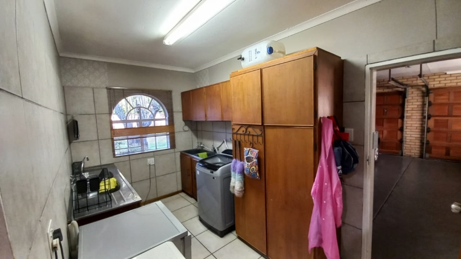 4 Bedroom Property for Sale in Van Der Hoff Park North West
